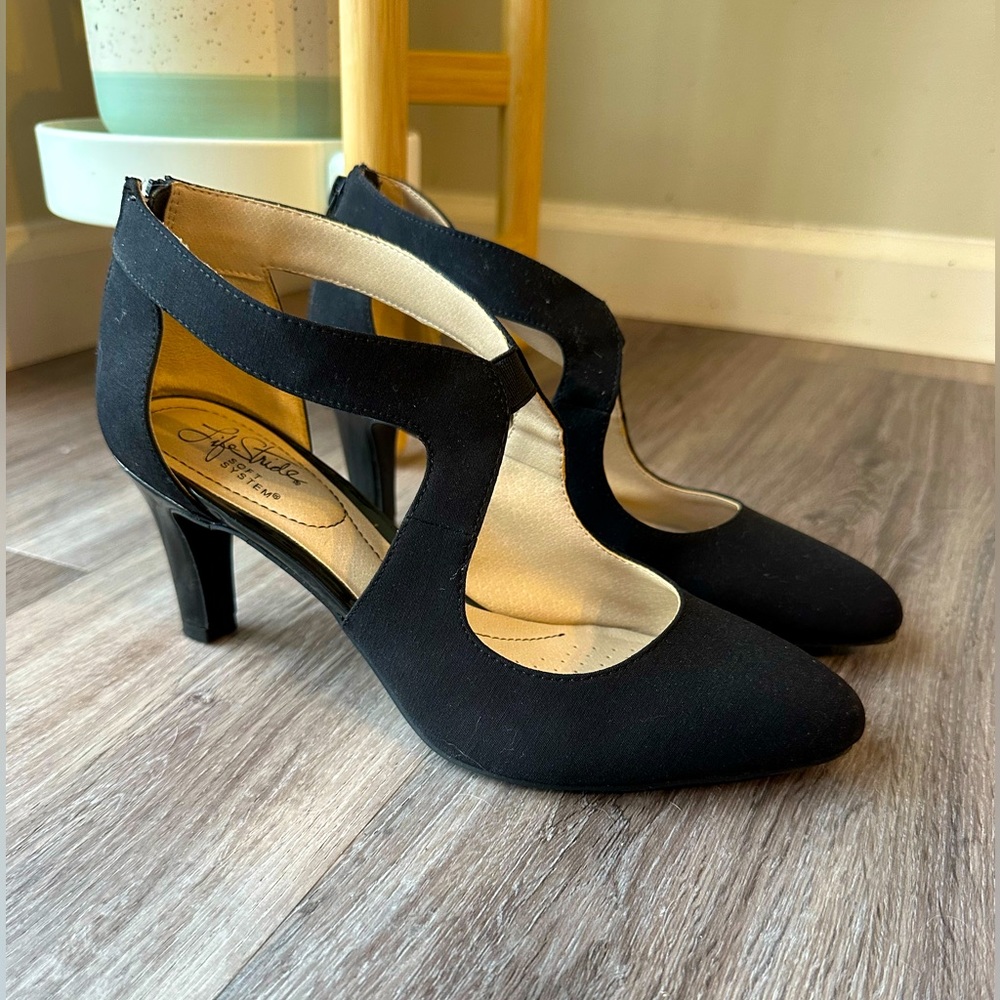 LifeStride Giovanna 2 Women's Cutouts High Heels 9M Black Faux Suede $80